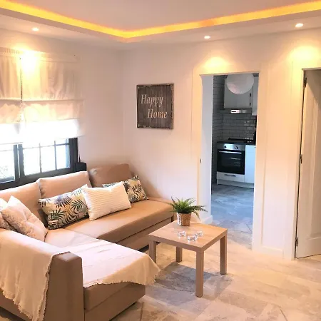 Luxury Loft Malaga Sol * 托雷莫利诺斯